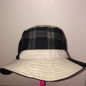 Denim bucket hat